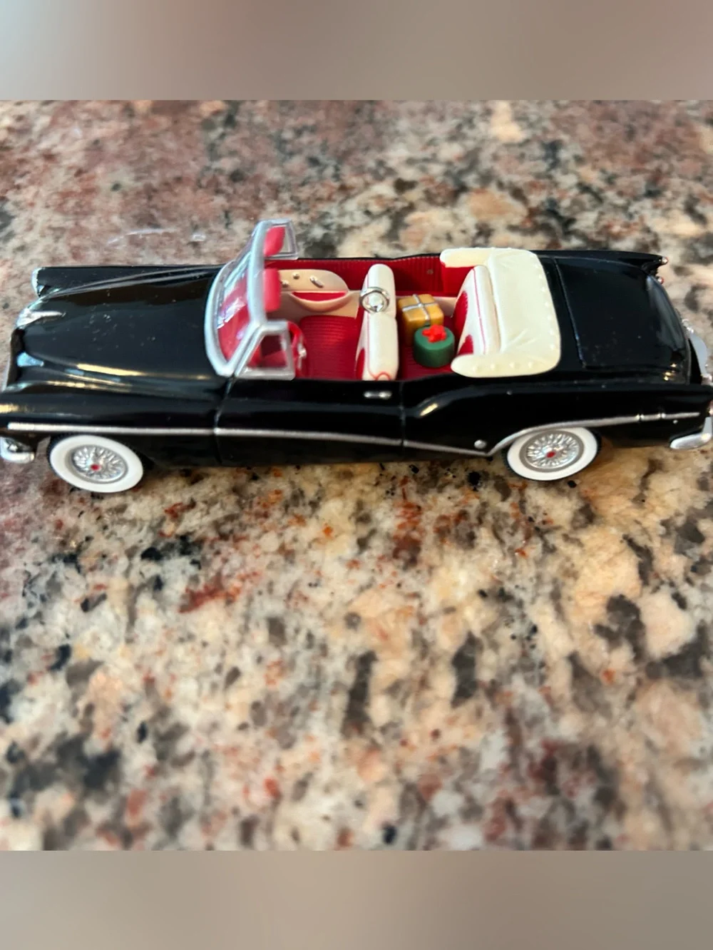 Hallmark 1953 Buick Roadmaster Skylark Ornament